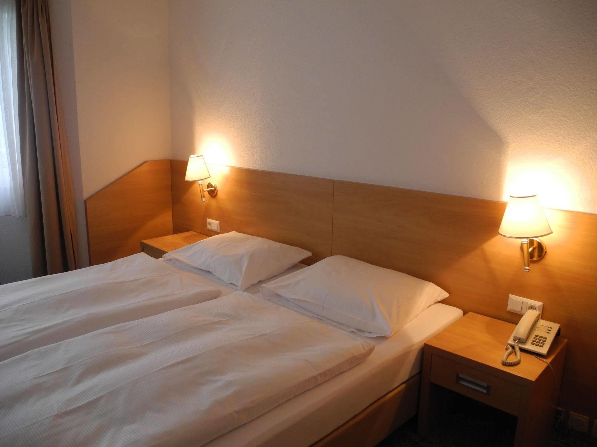 Hotel Havel Lodge ברלין מראה חיצוני תמונה